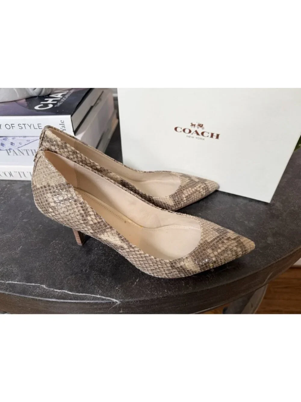 NIB Coach Zeal Sand Printed Snake Natural/Sand Leather Pumps Size 7.5